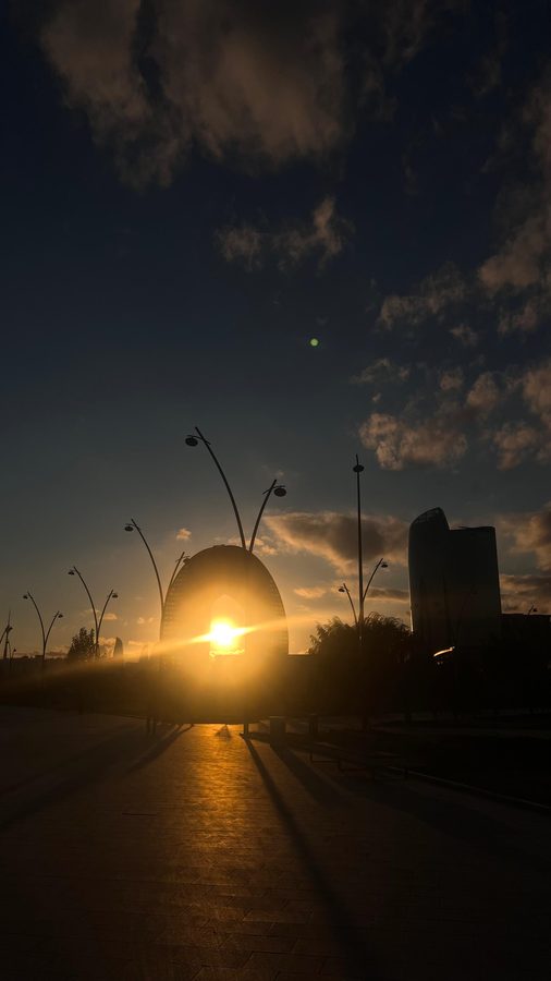 Boulevard Lamps, Low Sun